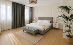 Luna Luxury Suite
